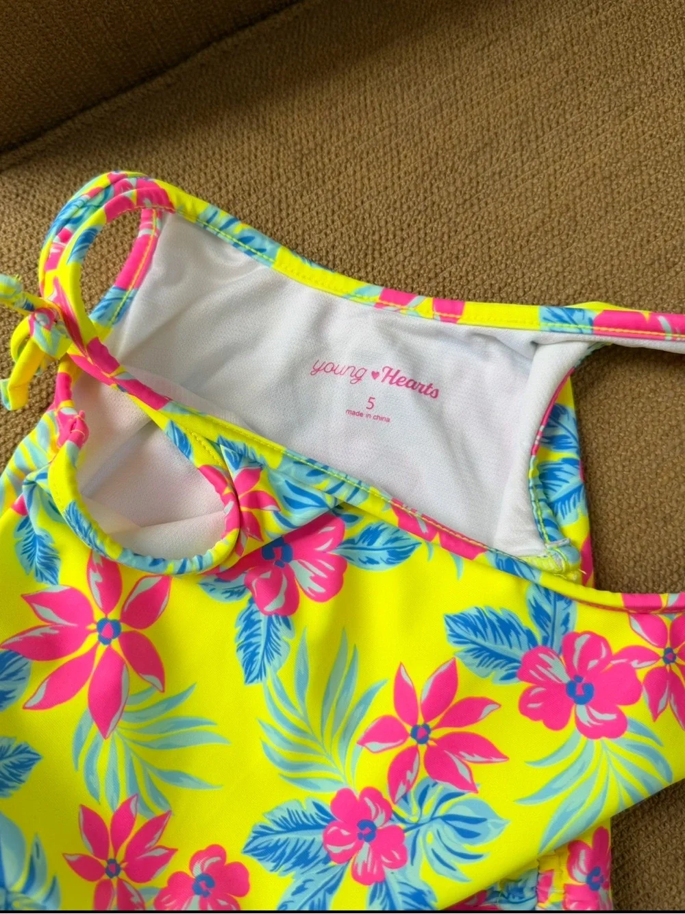 🦋Young Hearts Girls Tropical Floral One-Piece Swimsuit Size 5